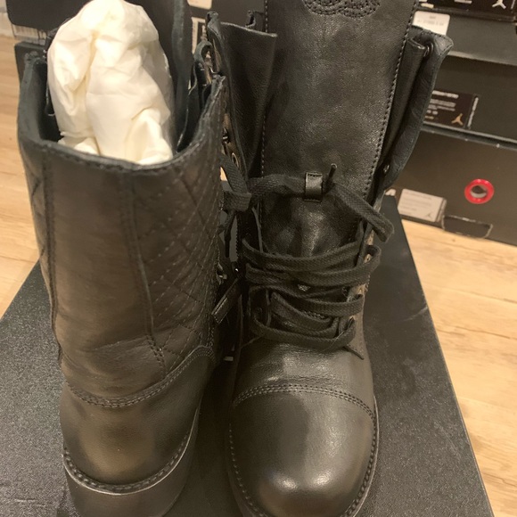 CHANEL Combat Boots 38.5 Black - Picture 4 of 8